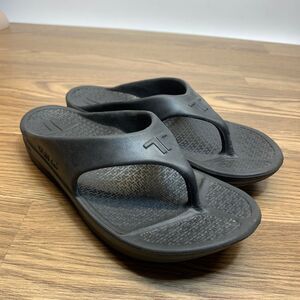 TELIC Black Small 7 Recovery Sandal Lightweight Waterproof